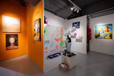 Благотворительная выставка «Здесь оживают сказочные сны», Kupol Gallery