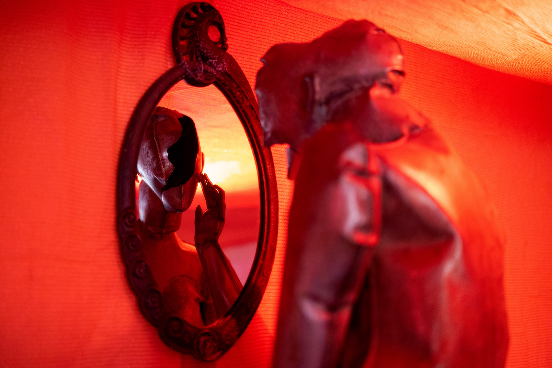 Выставка Мурада Халикова «Кольцово 16»