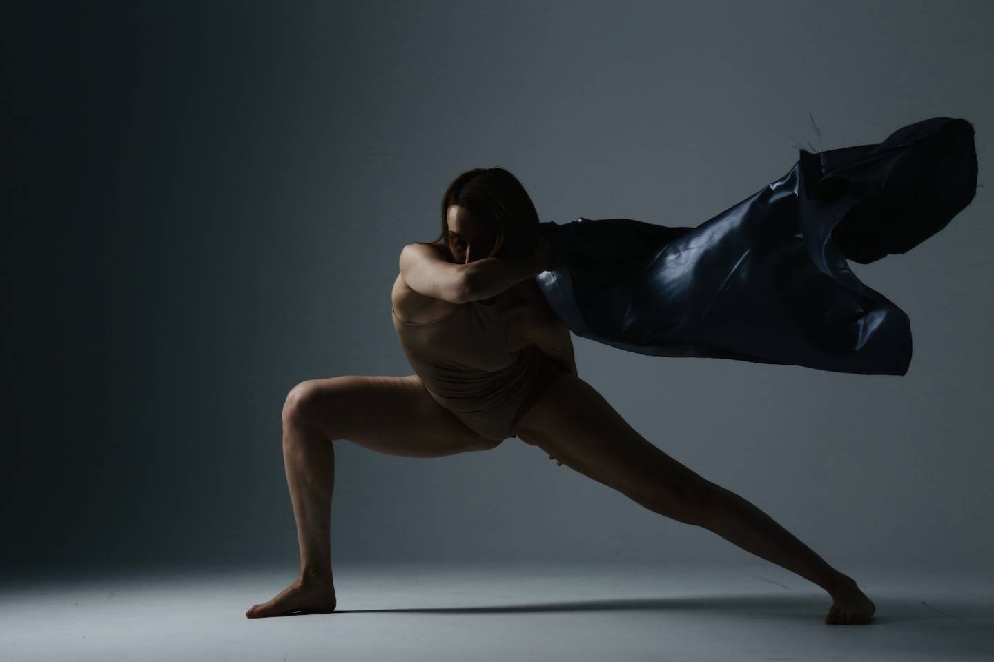 Перформанс современного танца «Матрешка»